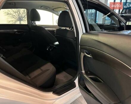 Белый Хендай и40, объемом двигателя 1.7 л и пробегом 288 тыс. км за 9300 $, фото 23 на Automoto.ua