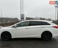 Белый Хендай и40, объемом двигателя 1.7 л и пробегом 209 тыс. км за 12500 $, фото 9 на Automoto.ua