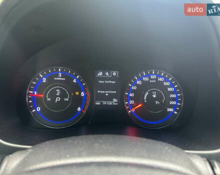 Белый Хендай и40, объемом двигателя 1.7 л и пробегом 190 тыс. км за 9000 $, фото 6 на Automoto.ua