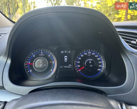 Белый Хендай и40, объемом двигателя 1.7 л и пробегом 190 тыс. км за 9200 $, фото 8 на Automoto.ua