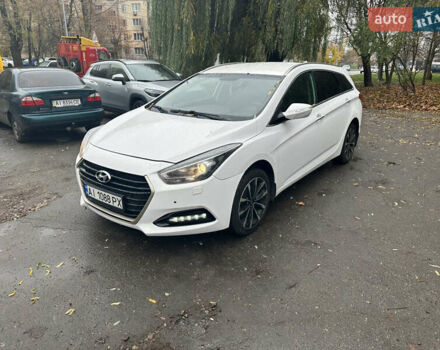 Белый Хендай и40, объемом двигателя 1.7 л и пробегом 190 тыс. км за 9000 $, фото 39 на Automoto.ua