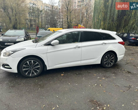 Белый Хендай и40, объемом двигателя 1.7 л и пробегом 190 тыс. км за 9000 $, фото 9 на Automoto.ua