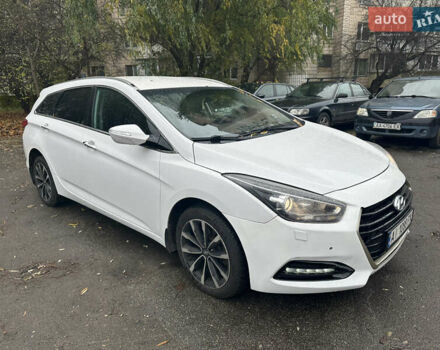 Білий Хендай і40, об'ємом двигуна 1.7 л та пробігом 190 тис. км за 8800 $, фото 13 на Automoto.ua