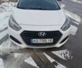 Белый Хендай и40, объемом двигателя 1.7 л и пробегом 282 тыс. км за 13300 $, фото 1 на Automoto.ua