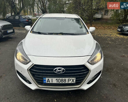 Білий Хендай і40, об'ємом двигуна 1.7 л та пробігом 190 тис. км за 8800 $, фото 1 на Automoto.ua