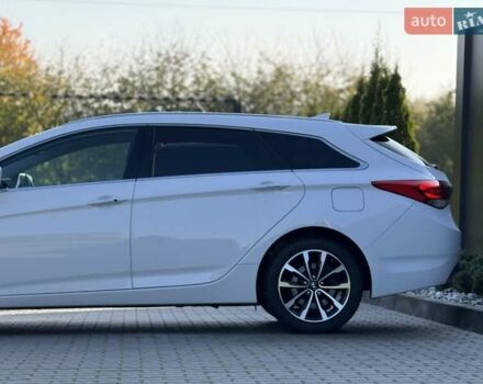 Хендай и40 2016 в Дубно на Automoto.ua Белый Хендай и40, объемом двигателя 1.7 л и пробегом 189 тыс. км за 13950 $, фото 15 на Automoto.ua