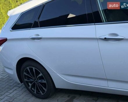Хендай и40 2016 в Дубно на Automoto.ua Белый Хендай и40, объемом двигателя 1.7 л и пробегом 189 тыс. км за 13950 $, фото 23 на Automoto.ua