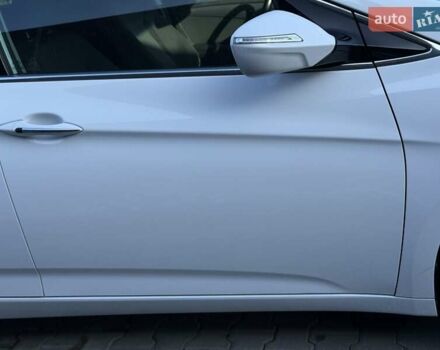 Хендай и40 2016 в Дубно на Automoto.ua Белый Хендай и40, объемом двигателя 1.7 л и пробегом 189 тыс. км за 13950 $, фото 33 на Automoto.ua