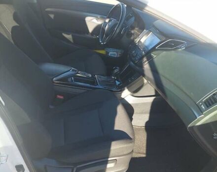 Хендай и40 2017 в Одессе на Automoto.ua Белый Хендай и40, объемом двигателя 1.69 л и пробегом 225 тыс. км за 14500 $, фото 12 на Automoto.ua