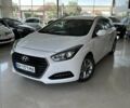 Белый Хендай и40, объемом двигателя 1.69 л и пробегом 180 тыс. км за 12900 $, фото 1 на Automoto.ua