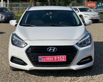 Білий Хендай і40, об'ємом двигуна 1.7 л та пробігом 224 тис. км за 14800 $, фото 2 на Automoto.ua