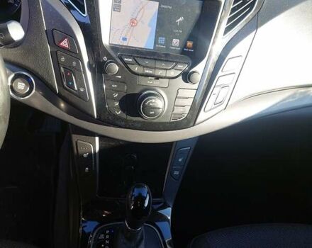 Хендай и40 2017 в Одессе на Automoto.ua Белый Хендай и40, объемом двигателя 1.69 л и пробегом 225 тыс. км за 14500 $, фото 11 на Automoto.ua