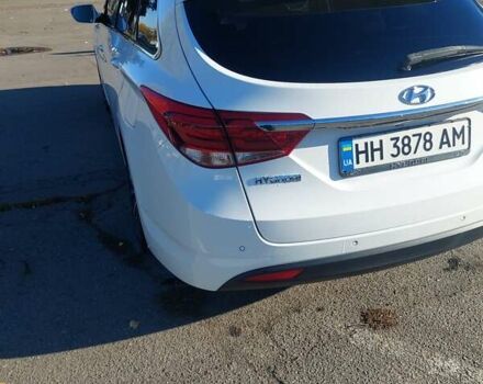 Хендай и40 2017 в Одессе на Automoto.ua Белый Хендай и40, объемом двигателя 1.69 л и пробегом 225 тыс. км за 14500 $, фото 18 на Automoto.ua