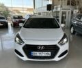 Белый Хендай и40, объемом двигателя 1.69 л и пробегом 180 тыс. км за 12900 $, фото 2 на Automoto.ua