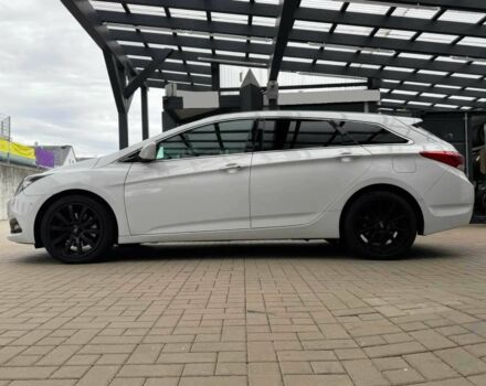 Білий Хендай і40, об'ємом двигуна 1.7 л та пробігом 30 тис. км за 8800 $, фото 3 на Automoto.ua