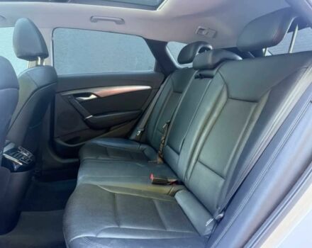 Белый Хендай и40, объемом двигателя 1.6 л и пробегом 34 тыс. км за 7500 $, фото 12 на Automoto.ua