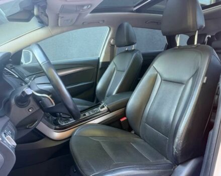 Белый Хендай и40, объемом двигателя 1.6 л и пробегом 34 тыс. км за 7500 $, фото 8 на Automoto.ua