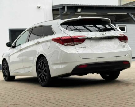 Білий Хендай і40, об'ємом двигуна 1.7 л та пробігом 30 тис. км за 8800 $, фото 4 на Automoto.ua