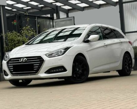 Білий Хендай і40, об'ємом двигуна 1.7 л та пробігом 30 тис. км за 8800 $, фото 2 на Automoto.ua