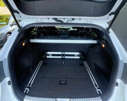 Белый Хендай и40, объемом двигателя 1.6 л и пробегом 34 тыс. км за 7500 $, фото 13 на Automoto.ua