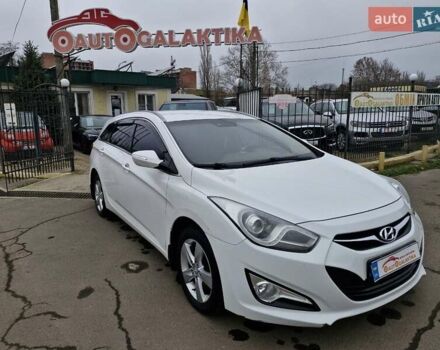 Белый Хендай и40, объемом двигателя 1.69 л и пробегом 245 тыс. км за 6999 $, фото 1 на Automoto.ua