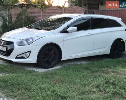 Белый Хендай и40, объемом двигателя 1.69 л и пробегом 336 тыс. км за 7000 $, фото 1 на Automoto.ua