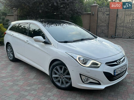 Хендай и40 2011 в Мукачеве на Automoto.ua Белый Хендай и40, объемом двигателя 1.7 л и пробегом 204 тыс. км за 8700 $, фото 1 на Automoto.ua