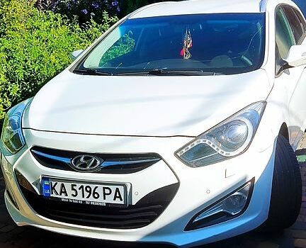 Белый Хендай и40, объемом двигателя 1.7 л и пробегом 0 тыс. км за 8999 $, фото 1 на Automoto.ua