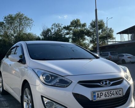 Белый Хендай и40, объемом двигателя 1.7 л и пробегом 140 тыс. км за 9500 $, фото 1 на Automoto.ua