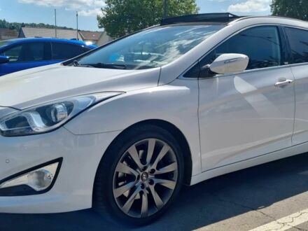 Хендай и40 2015 в Тернополе на Automoto.ua Белый Хендай и40, объемом двигателя 1.7 л и пробегом 84 тыс. км за 6900 $, фото 1 на Automoto.ua