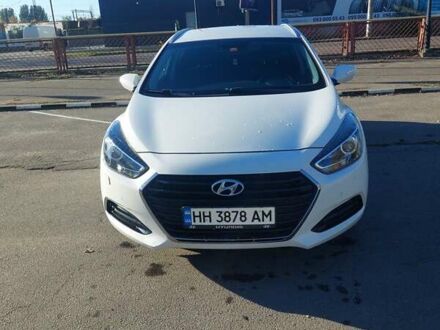 Хендай и40 2017 в Одессе на Automoto.ua Белый Хендай и40, объемом двигателя 1.69 л и пробегом 225 тыс. км за 14500 $, фото 1 на Automoto.ua