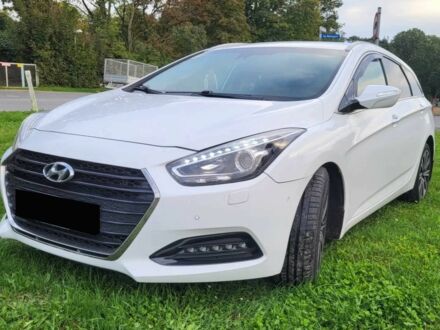 Хендай и40 2018 в Ирпене на Automoto.ua Белый Хендай и40, объемом двигателя 1.7 л и пробегом 56 тыс. км за 4800 $, фото 1 на Automoto.ua