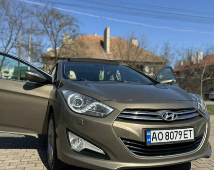 Бежевий Хендай і40, об'ємом двигуна 1.7 л та пробігом 190 тис. км за 11000 $, фото 1 на Automoto.ua