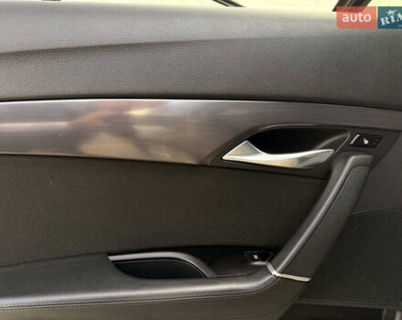 Бежевий Хендай і40, об'ємом двигуна 1.7 л та пробігом 282 тис. км за 10300 $, фото 7 на Automoto.ua