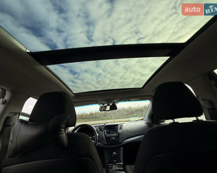 Бежевий Хендай і40, об'ємом двигуна 1.7 л та пробігом 282 тис. км за 10300 $, фото 6 на Automoto.ua