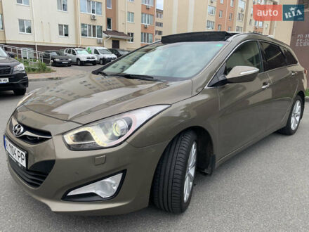 Хендай и40 2012 в Киеве на Automoto.ua Бежевый Хендай и40, объемом двигателя 1.7 л и пробегом 268 тыс. км за 9800 $, фото 1 на Automoto.ua