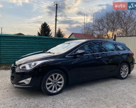 Черный Хендай и40, объемом двигателя 1.7 л и пробегом 232 тыс. км за 8300 $, фото 3 на Automoto.ua