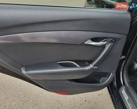 Черный Хендай и40, объемом двигателя 1.69 л и пробегом 245 тыс. км за 8800 $, фото 7 на Automoto.ua