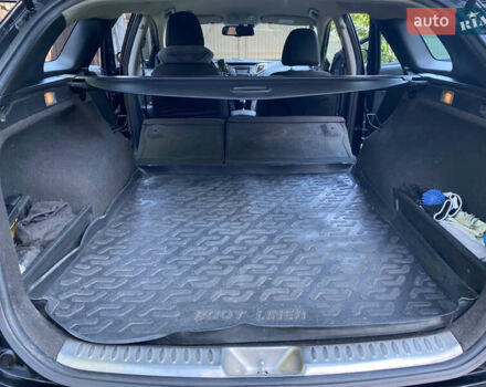 Черный Хендай и40, объемом двигателя 1.7 л и пробегом 242 тыс. км за 8000 $, фото 9 на Automoto.ua