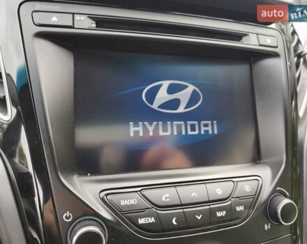 Черный Хендай и40, объемом двигателя 1.7 л и пробегом 213 тыс. км за 11700 $, фото 18 на Automoto.ua