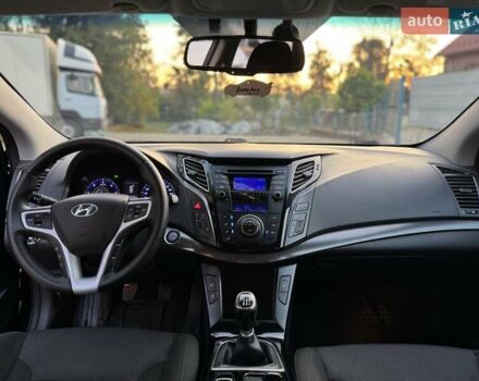 Чорний Хендай і40, об'ємом двигуна 1.7 л та пробігом 214 тис. км за 8999 $, фото 58 на Automoto.ua