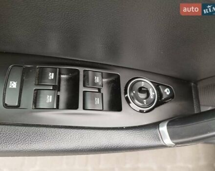 Черный Хендай и40, объемом двигателя 1.7 л и пробегом 213 тыс. км за 11700 $, фото 13 на Automoto.ua