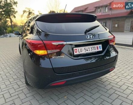 Чорний Хендай і40, об'ємом двигуна 1.7 л та пробігом 214 тис. км за 8999 $, фото 17 на Automoto.ua