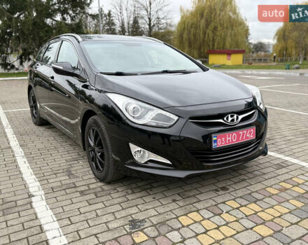 Черный Хендай и40, объемом двигателя 1.7 л и пробегом 197 тыс. км за 11000 $, фото 2 на Automoto.ua