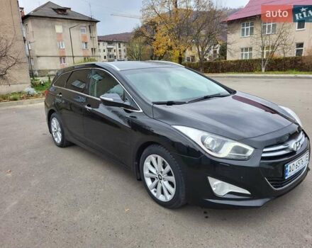 Черный Хендай и40, объемом двигателя 1.69 л и пробегом 245 тыс. км за 8800 $, фото 2 на Automoto.ua