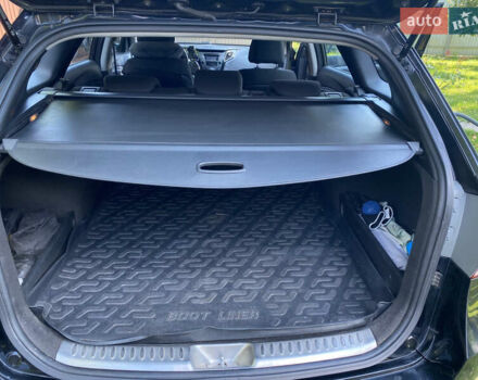 Черный Хендай и40, объемом двигателя 1.7 л и пробегом 242 тыс. км за 8000 $, фото 8 на Automoto.ua