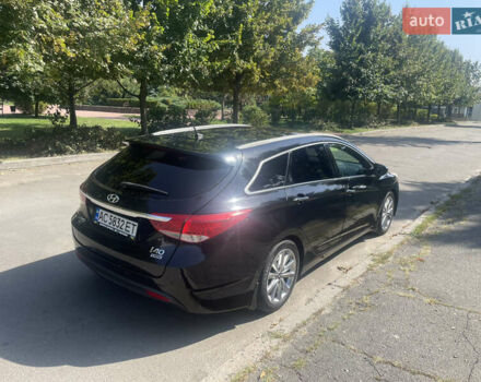 Чорний Хендай і40, об'ємом двигуна 1.7 л та пробігом 199 тис. км за 10000 $, фото 8 на Automoto.ua