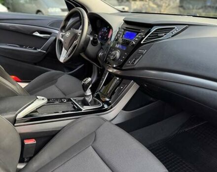 Чорний Хендай і40, об'ємом двигуна 1.7 л та пробігом 214 тис. км за 8999 $, фото 60 на Automoto.ua