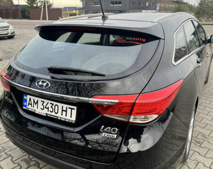 Чорний Хендай і40, об'ємом двигуна 1.69 л та пробігом 198 тис. км за 9300 $, фото 3 на Automoto.ua