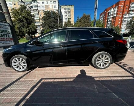 Черный Хендай и40, объемом двигателя 2 л и пробегом 230 тыс. км за 9990 $, фото 4 на Automoto.ua